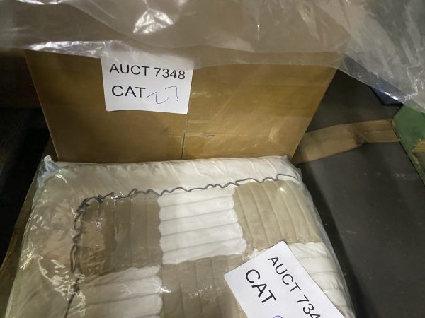 AUCT 7348 CAT 27 - Image 2