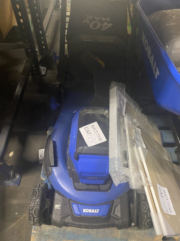 AUCT 7739 CAT 33 - Image 2