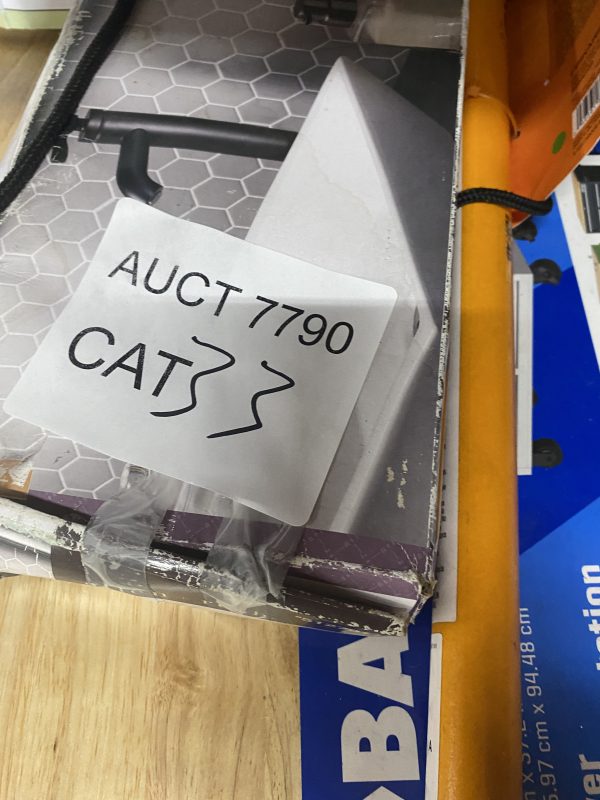 AUCT 7790 CAT 33 - Image 2