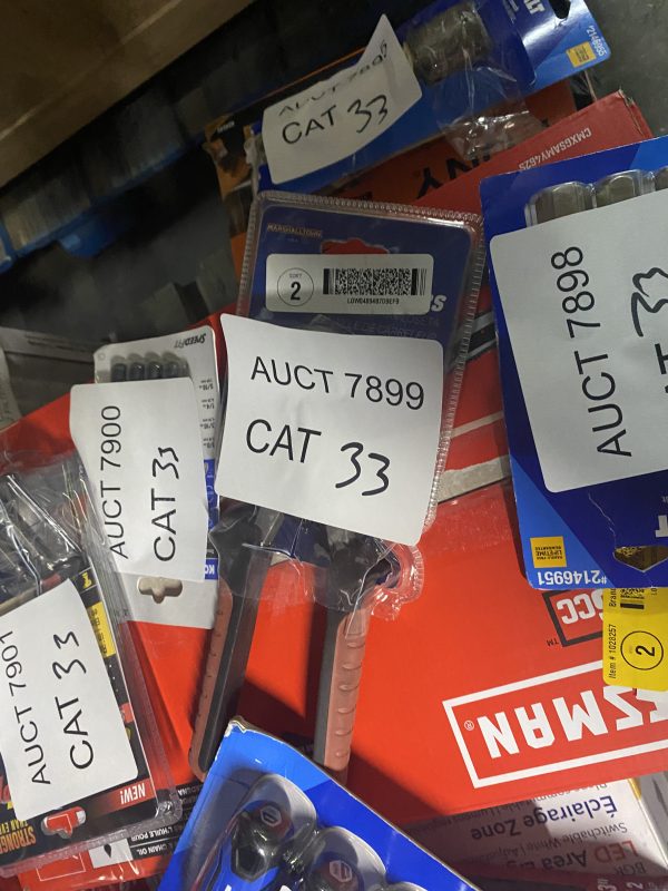 AUCT 7899 CAT 33 - Image 2