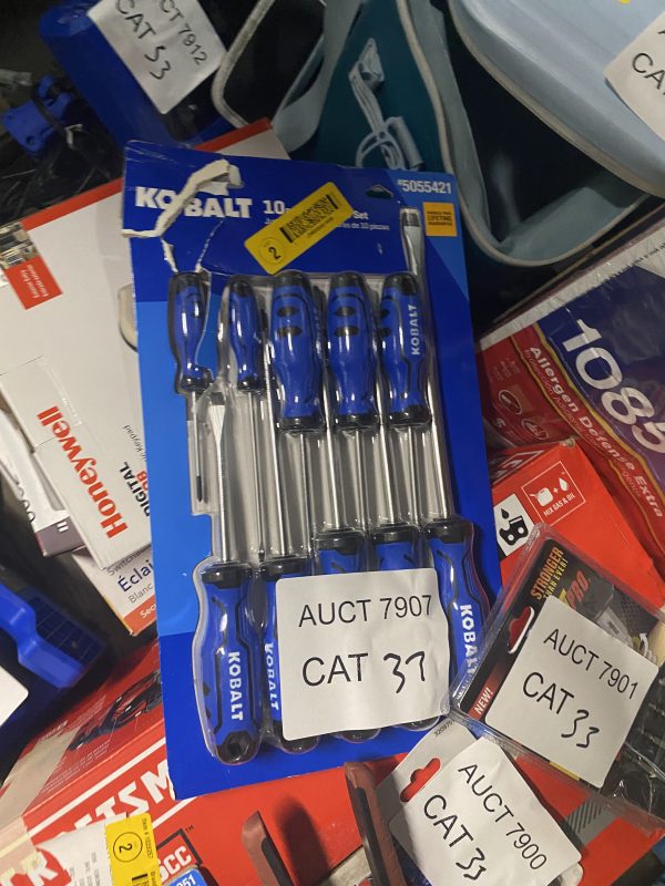 AUCT 7907 CAT33 - Image 2