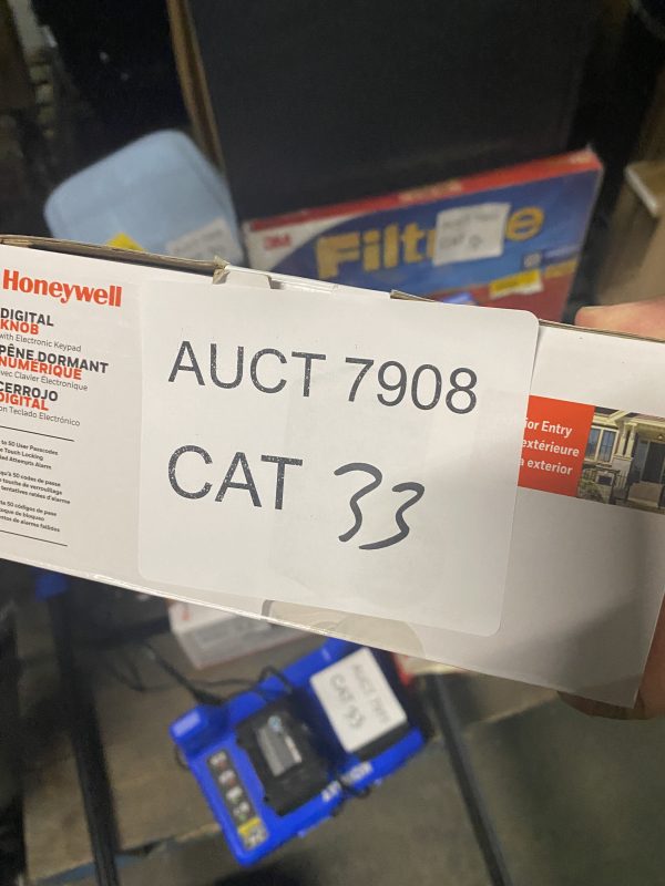 AUCT 7908 CAT 33 - Image 2