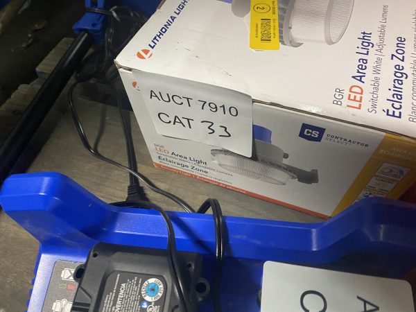 AUCT 7910 CAT 33 - Image 2