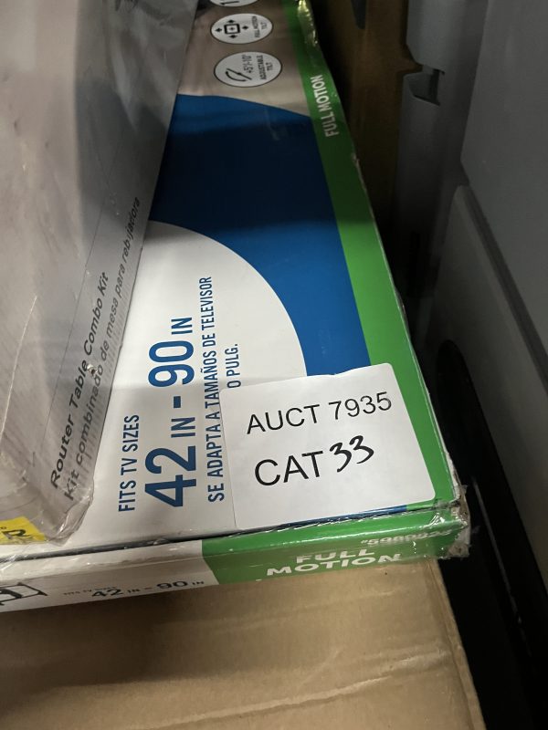AUCT 7935 CAT 33 - Image 2