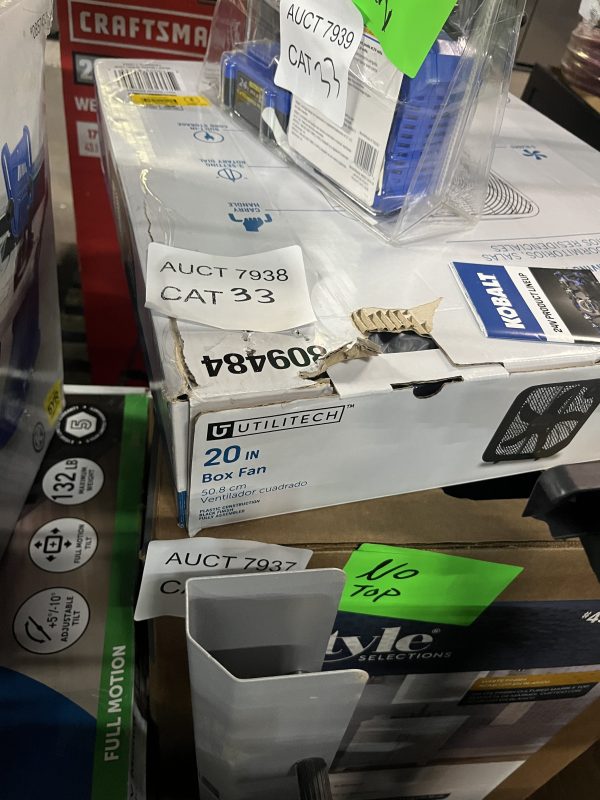AUCT 7938 CAT 33 - Image 2
