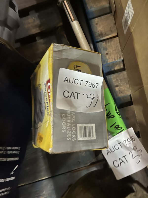 AUCT 7967 CAT 33 - Image 3