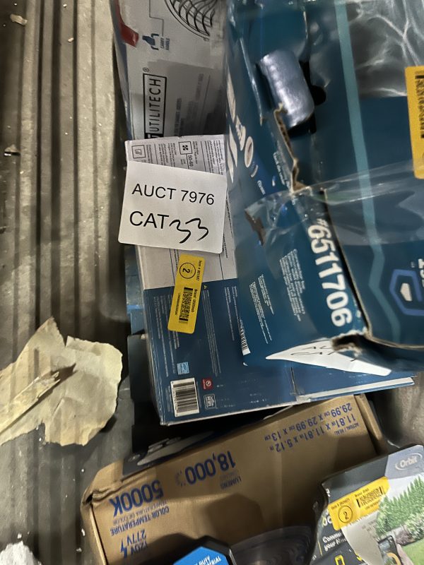 AUCT 7976 CAT 33 - Image 2
