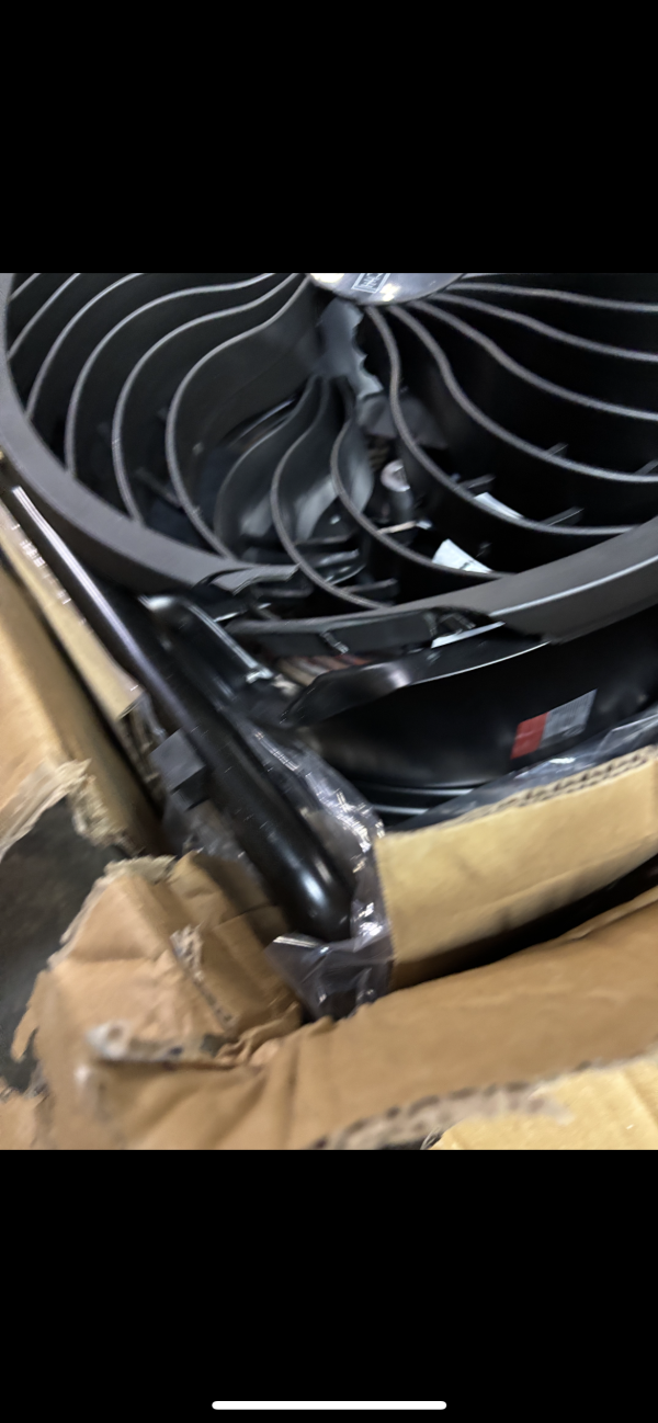 AUCT 7977 CAT 33 - Image 4