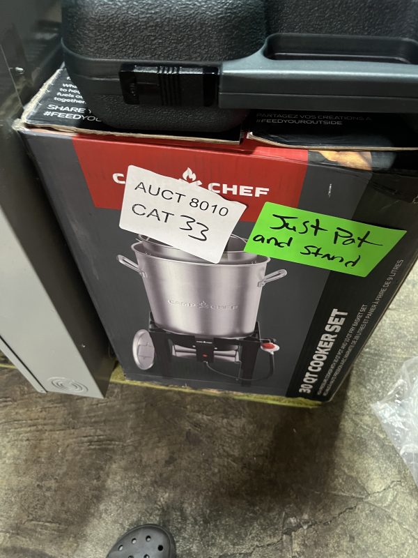 AUCT 8010 CAT 33 - Image 2