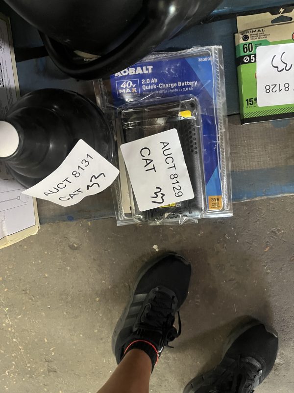 AUCT 8129 CAT 33 - Image 2