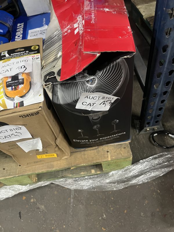 AUCT 8161 CAT 33 - Image 2