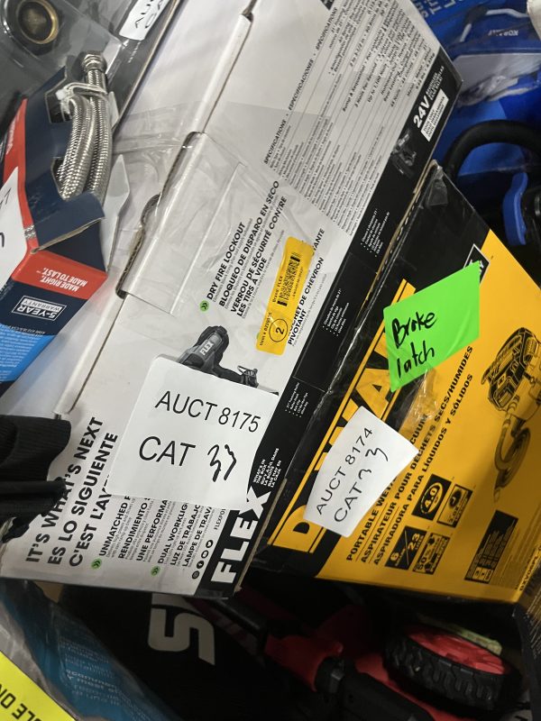 AUCT 8175 CAT 33 - Image 2