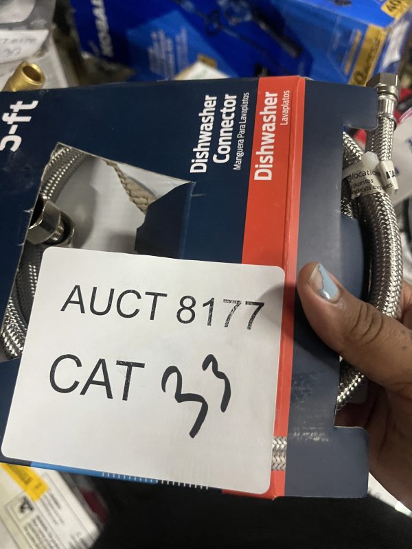 AUCT 8177 CAT 33 - Image 2