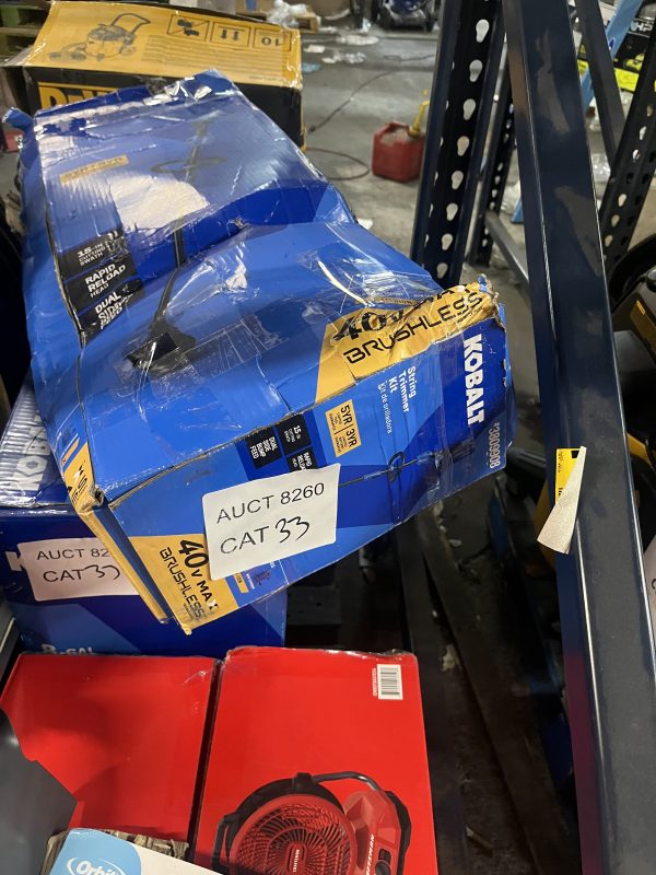 AUCT 8260 CAT 33 - Image 2