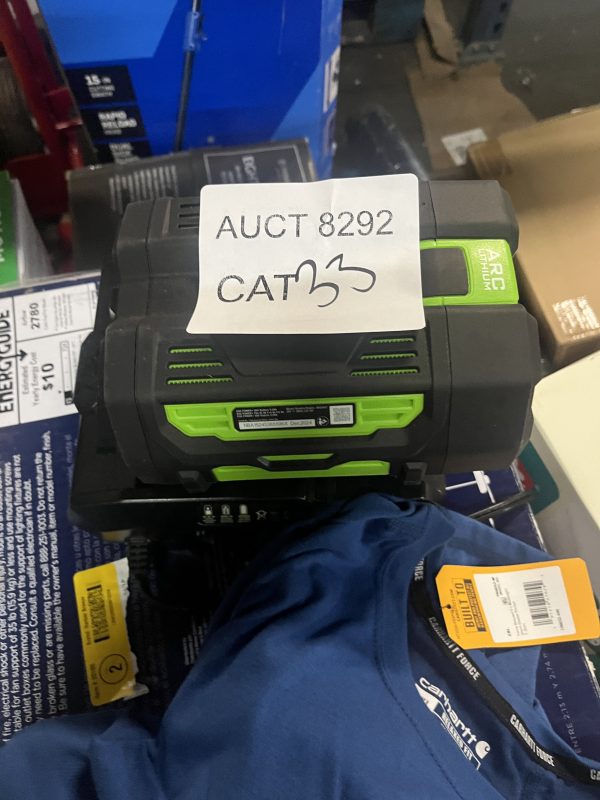 AUCT 8292 CAT 33 - Image 2