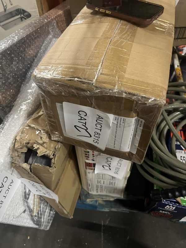 AUCT 8315 CAT 27 - Image 2
