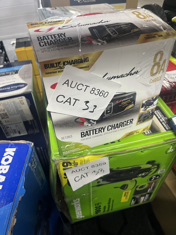 AUCT 8360 CAT 33 - Image 2