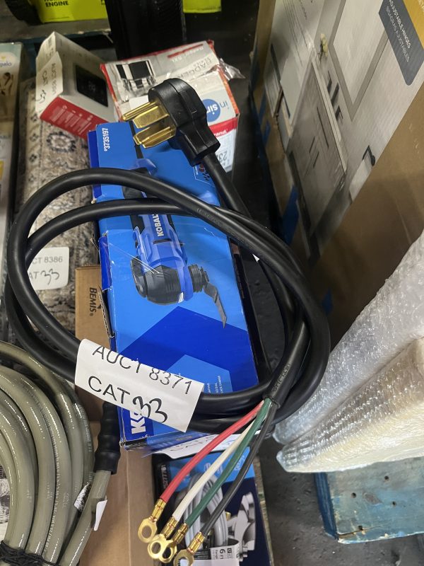 AUCT 8371 CAT 33 - Image 2