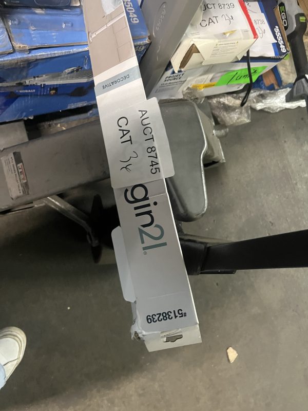 AUCT 8745 CAT 36 - Image 2