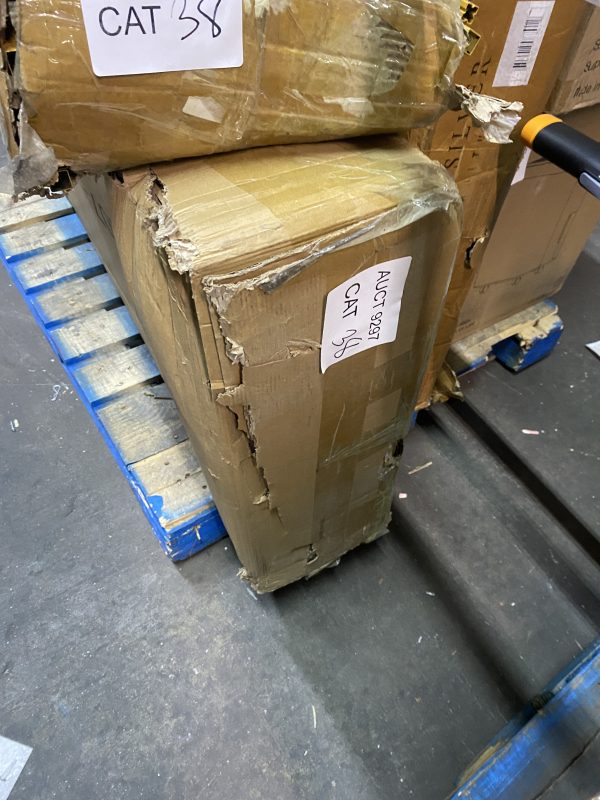 AUCT 9297 CAT 38 - Image 2