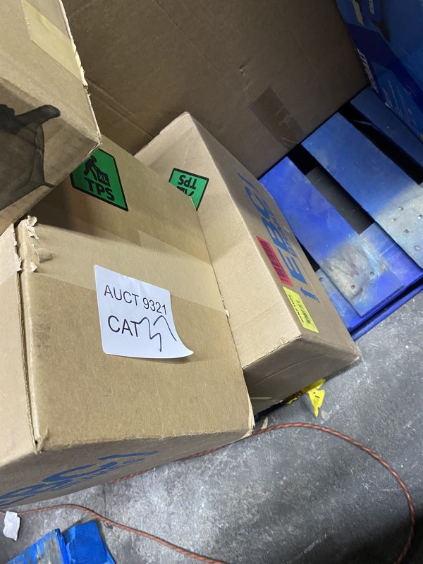 AUCT 9321 CAT 37 - Image 2