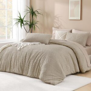 AUCT 11249 - $100 Andency Oversized King Comforter 128'x120', 3 Pieces Oa