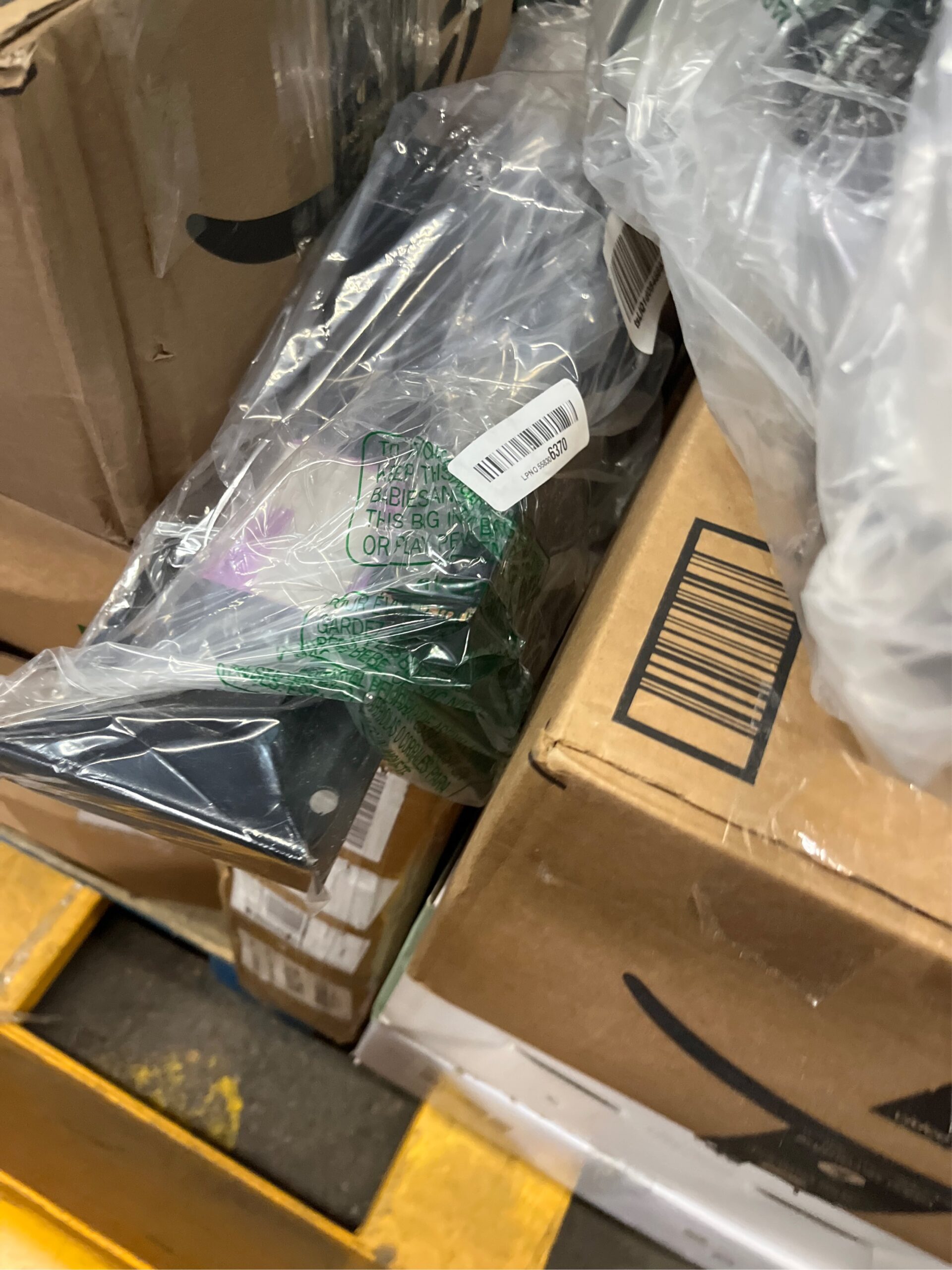 AUCT 13371 - $56 Weedeater Rack for Trailer with Lock, 3 Place Weed Eater - Image 5