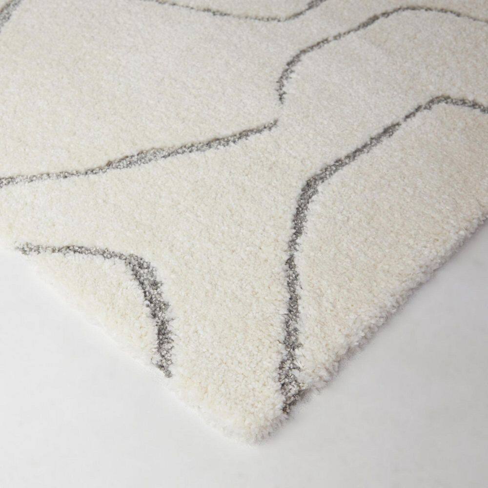 AUCT 13415r - $103 Tanya Grey 5 ft. 3 in. x 7 ft. Abstract Area Rug - Image 4