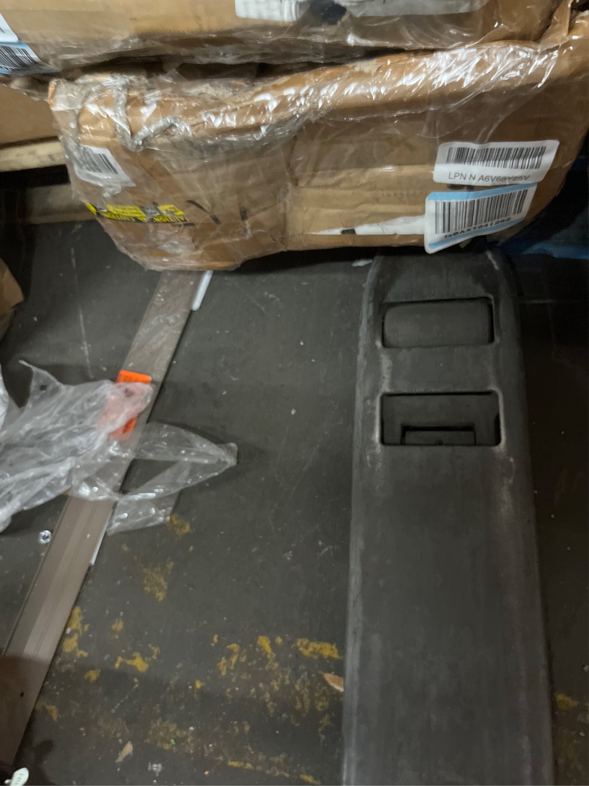 AUCT 14336 - $96 ECOTRIC 2" Class 3 Tow Trailer Hitch Receiver Compatible - Image 5