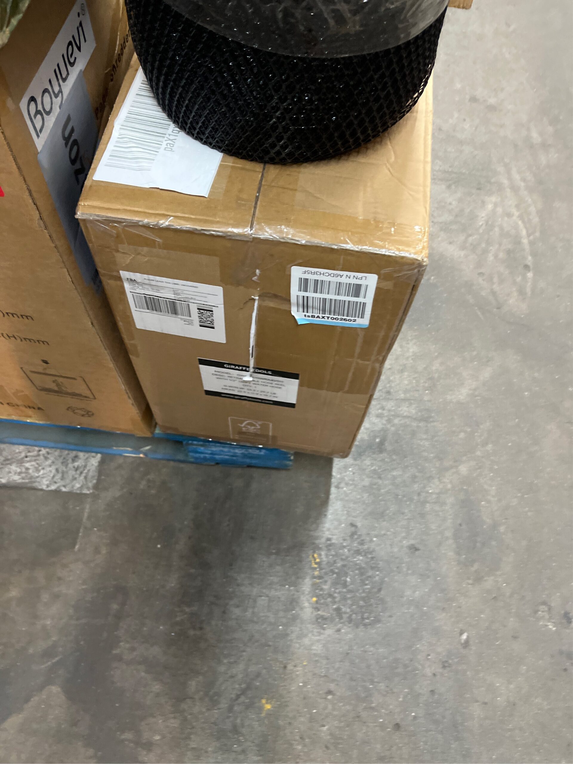 AUCT 14225 - $154 Giraffe Tools Retractable Garden Hose Reel 1/2 Inch x 1 - Image 5