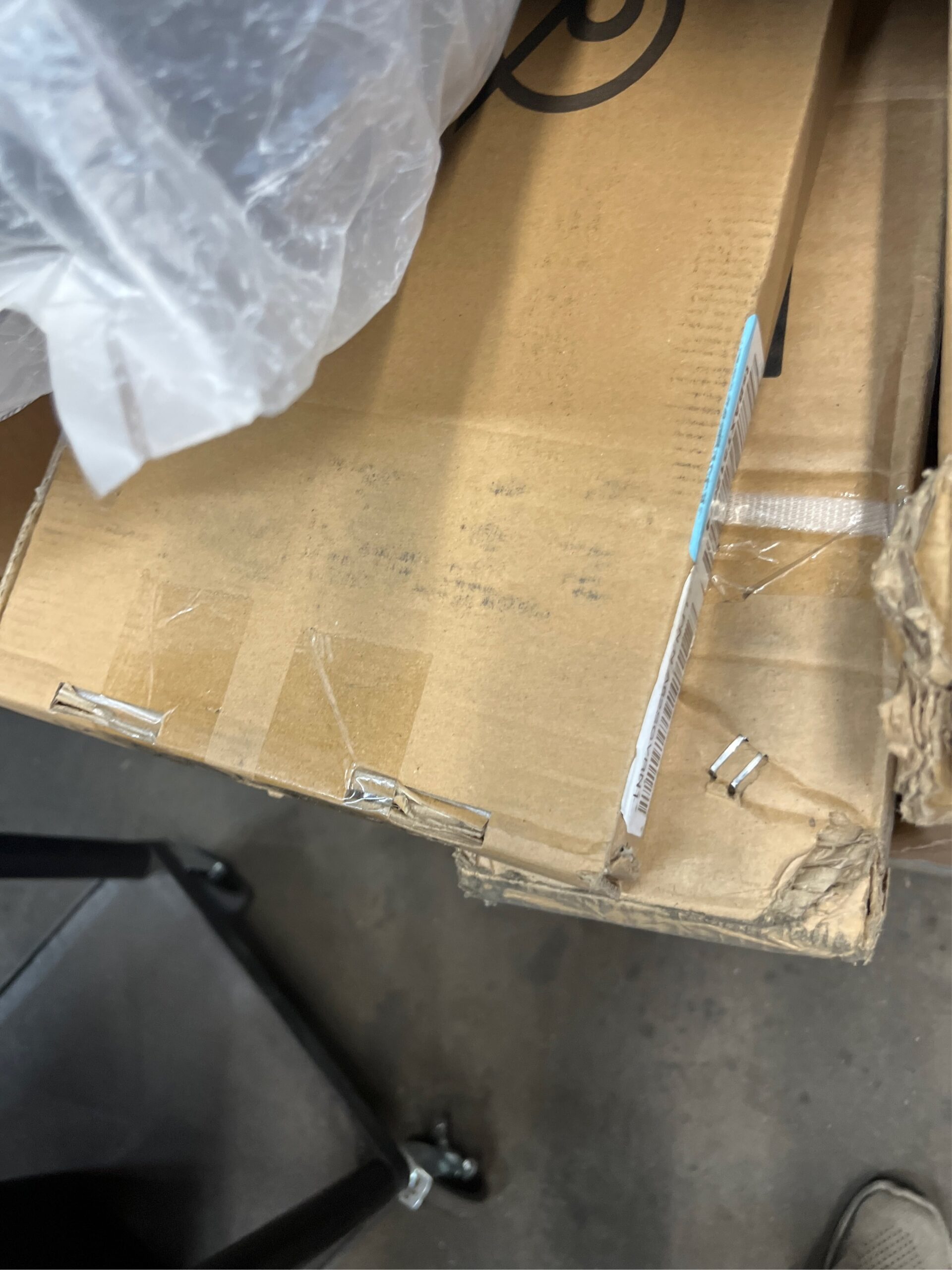 AUCT 12893 - $55 RIVECO 2U Wall Mount Rack for Network| Reinforced Heavy - Image 5
