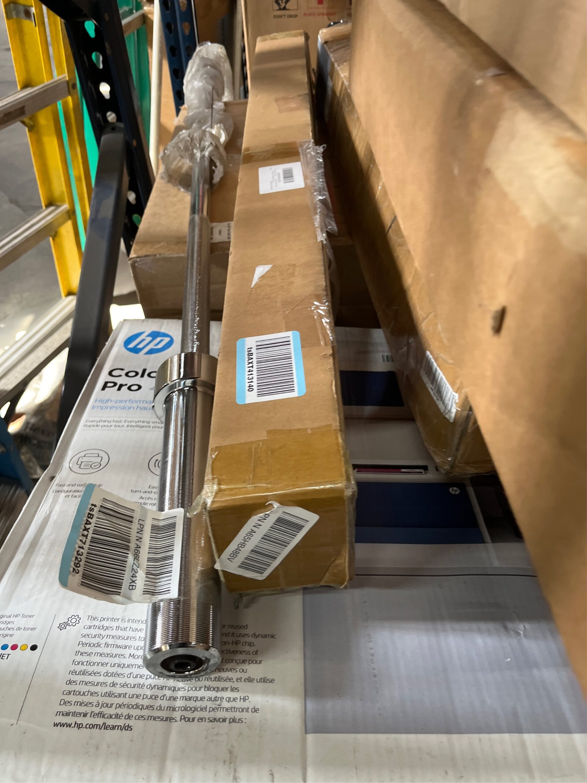 AUCT 14430 - Tension Curtain Rod 41-185 In (4-15ft), Extra Long Tension R - Image 5