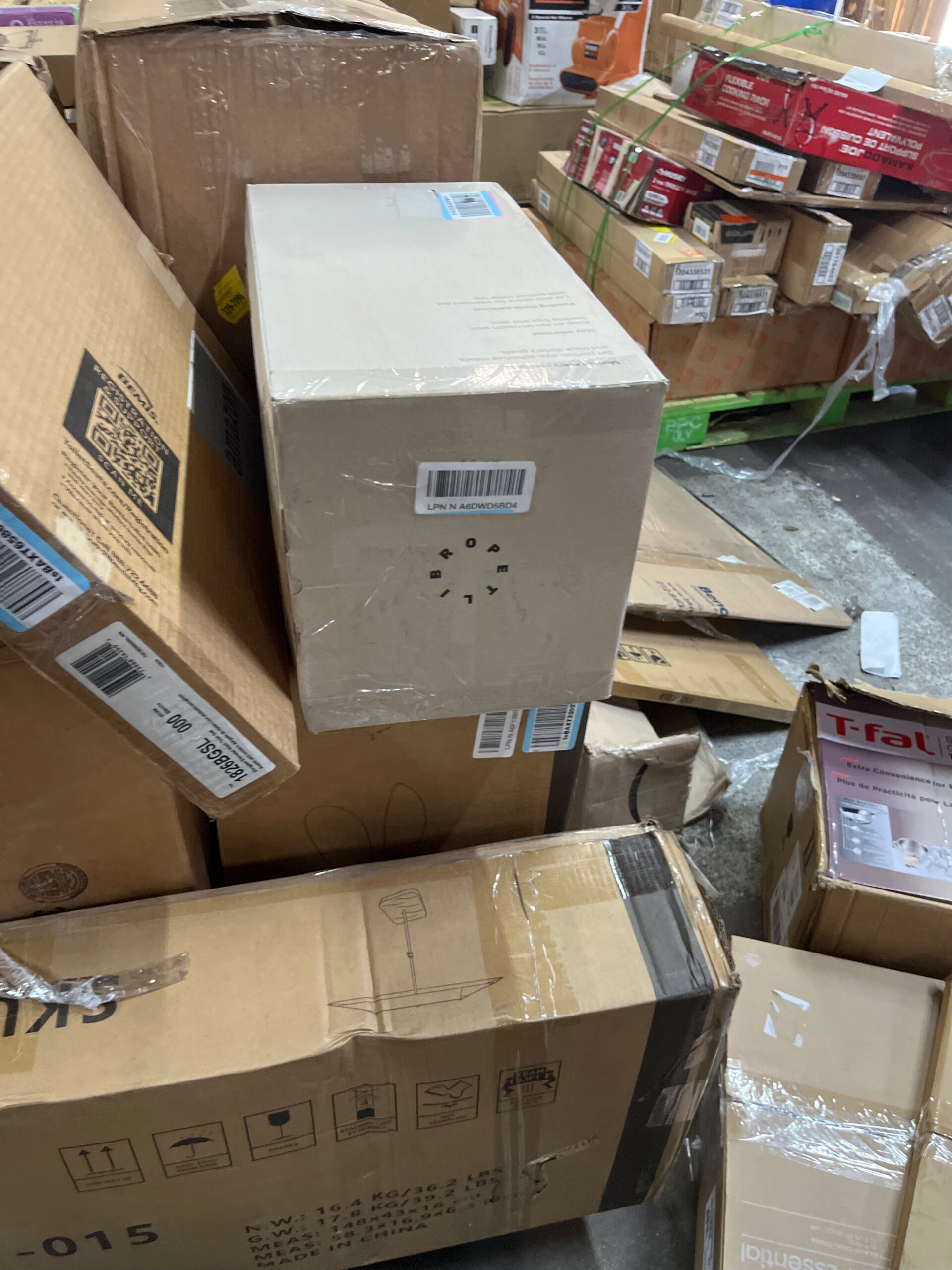 AUCT 17266 - $181 PETLIBRO RFID Automatic Cat Feeder, Collar Sensor for Personalized Meals, Cats Recogn - Image 5