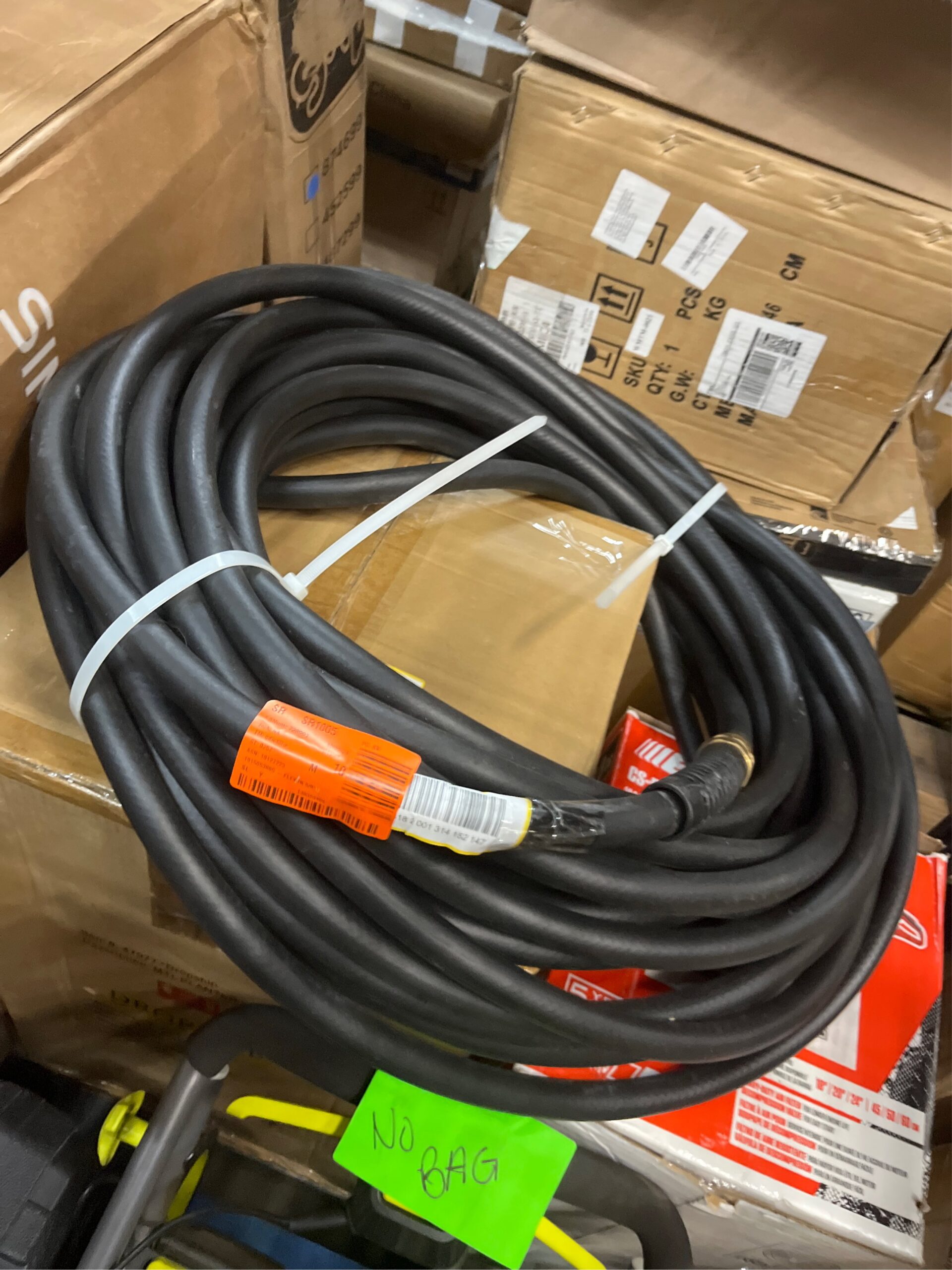 AUCT 18769 - Flexon 5/8 in. dia. x 100 ft. Contractor Grade Garden Hose - Image 2