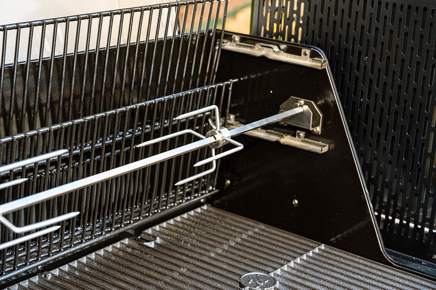 AUCT 19832 - $69 Masterbuilt Gravity Series Rotisserie Accessory Attachment with Stainless Steel Spit - Image 3