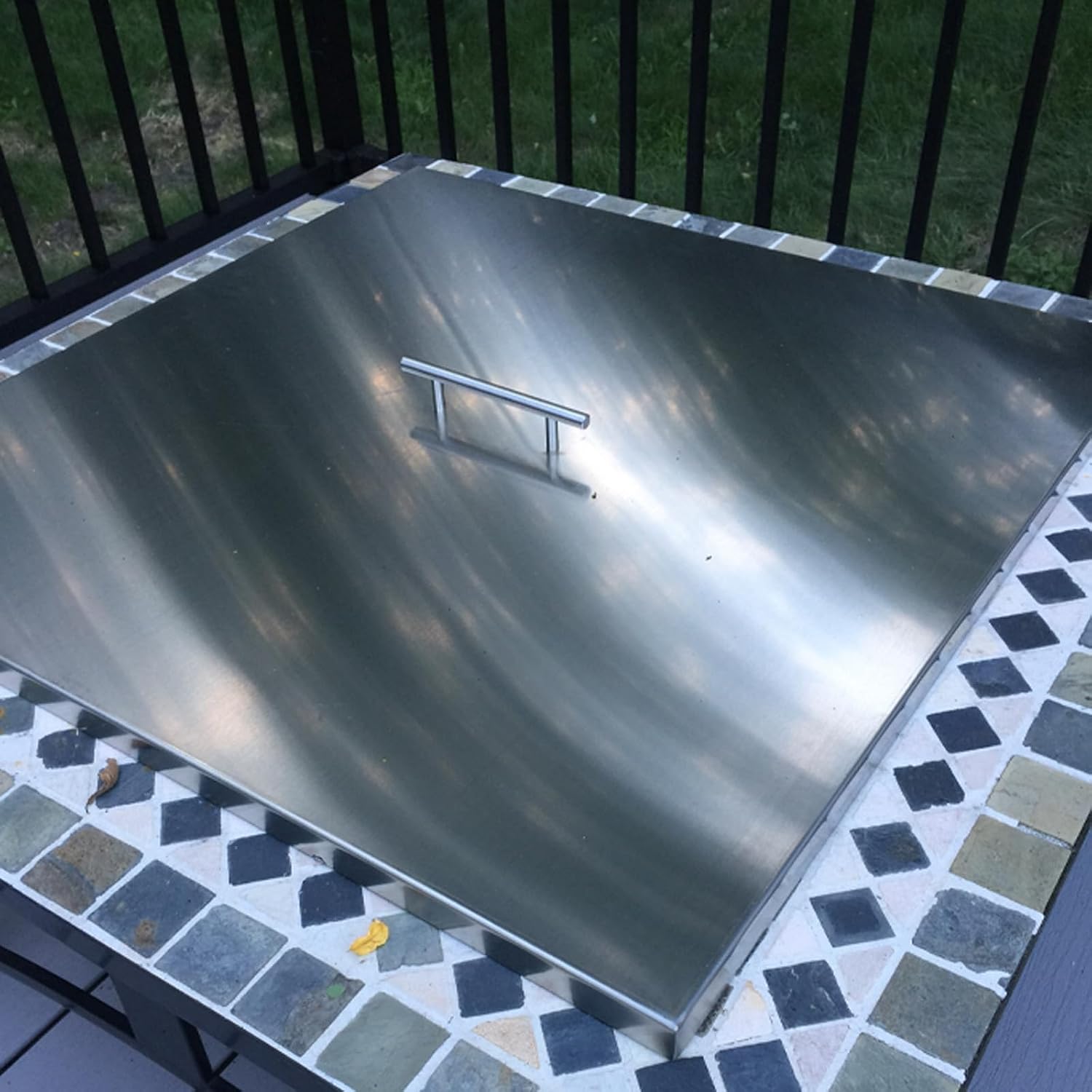 AUCT 19589 - $57 21"x21" 304 Stainless Steel Fire Pit Lid for 18" Square Fire Pit/Burner Pan - Image 4
