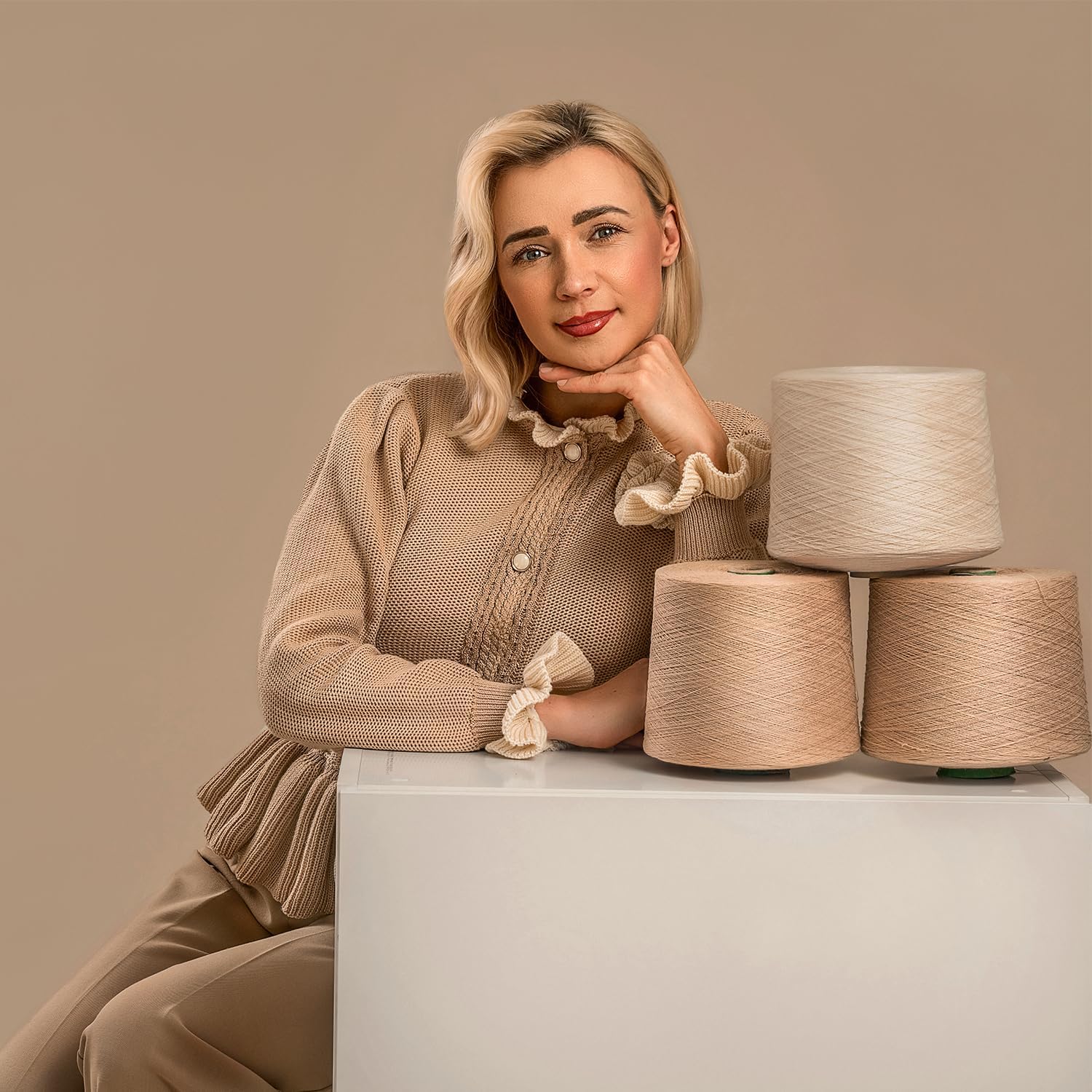 AUCT 18491 - Kate Seamless Paper Backdrop Beige Photo Backdrop Paper (53'x32.8' Beige) - Image 4