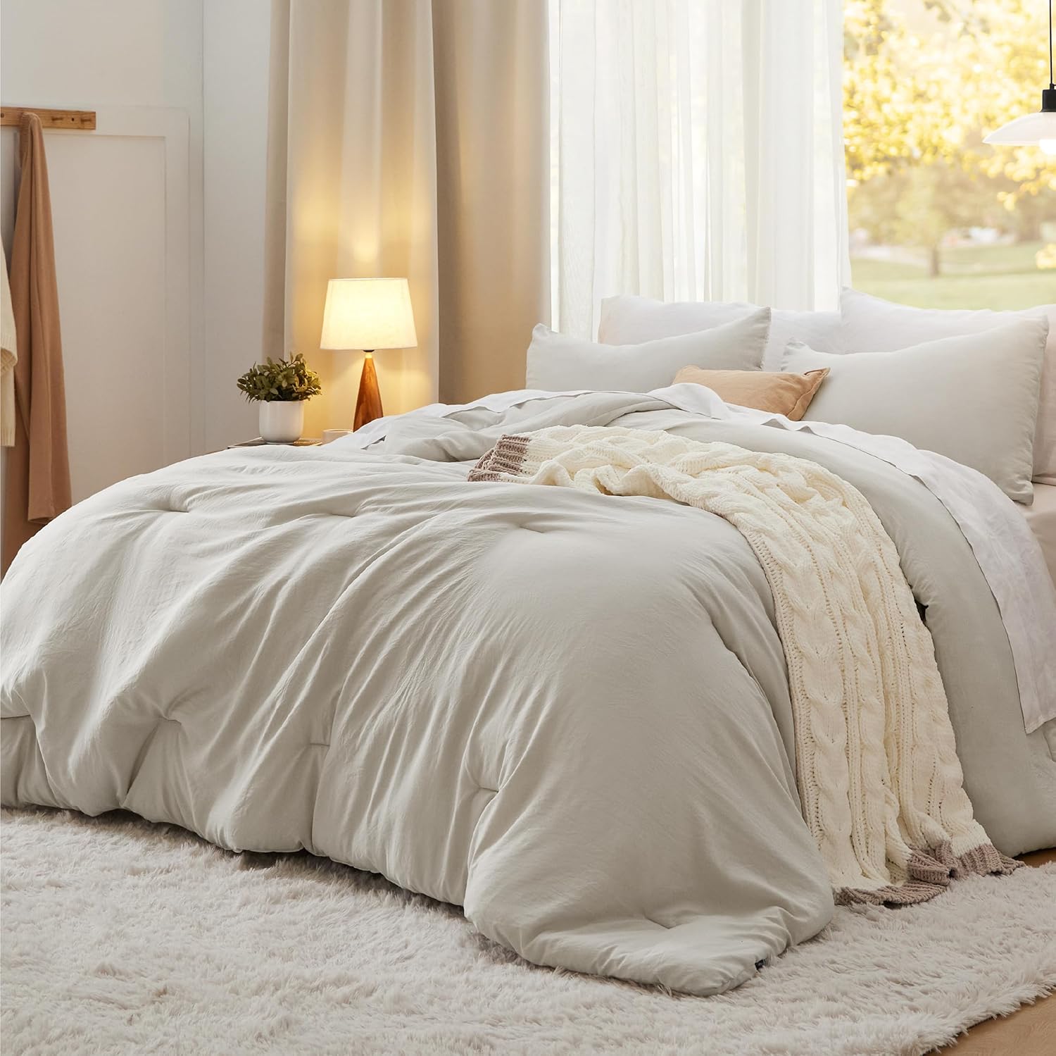 AUCT 17853 - $55 Bedsure King Comforter Set, Beige Soft Prewashed Bedding for All Seasons, 3 Pieces Gen