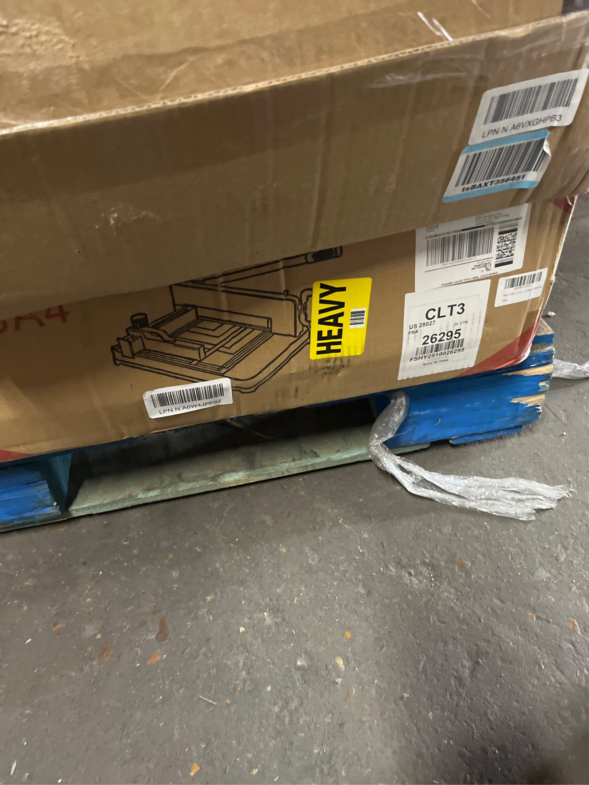 AUCT 18439 - $190 Paper Cutter 12 Inch, Heavy Duty Paper Cutter for A4 Paper, Guillotine Paper Cutter 4 - Image 5