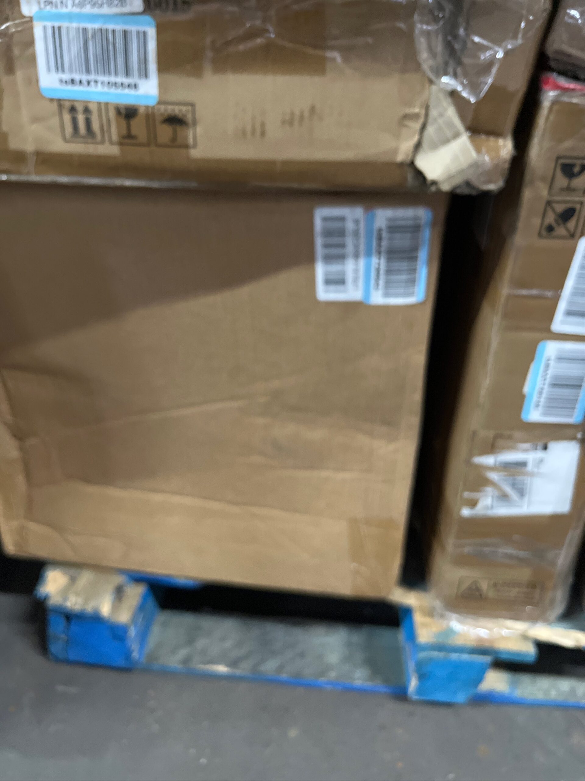 AUCT 18426 - $135 Silonn Nugget Ice Makers Countertop - 44lbs per Day Ice Machine with Self-Cleaning, T - Image 5