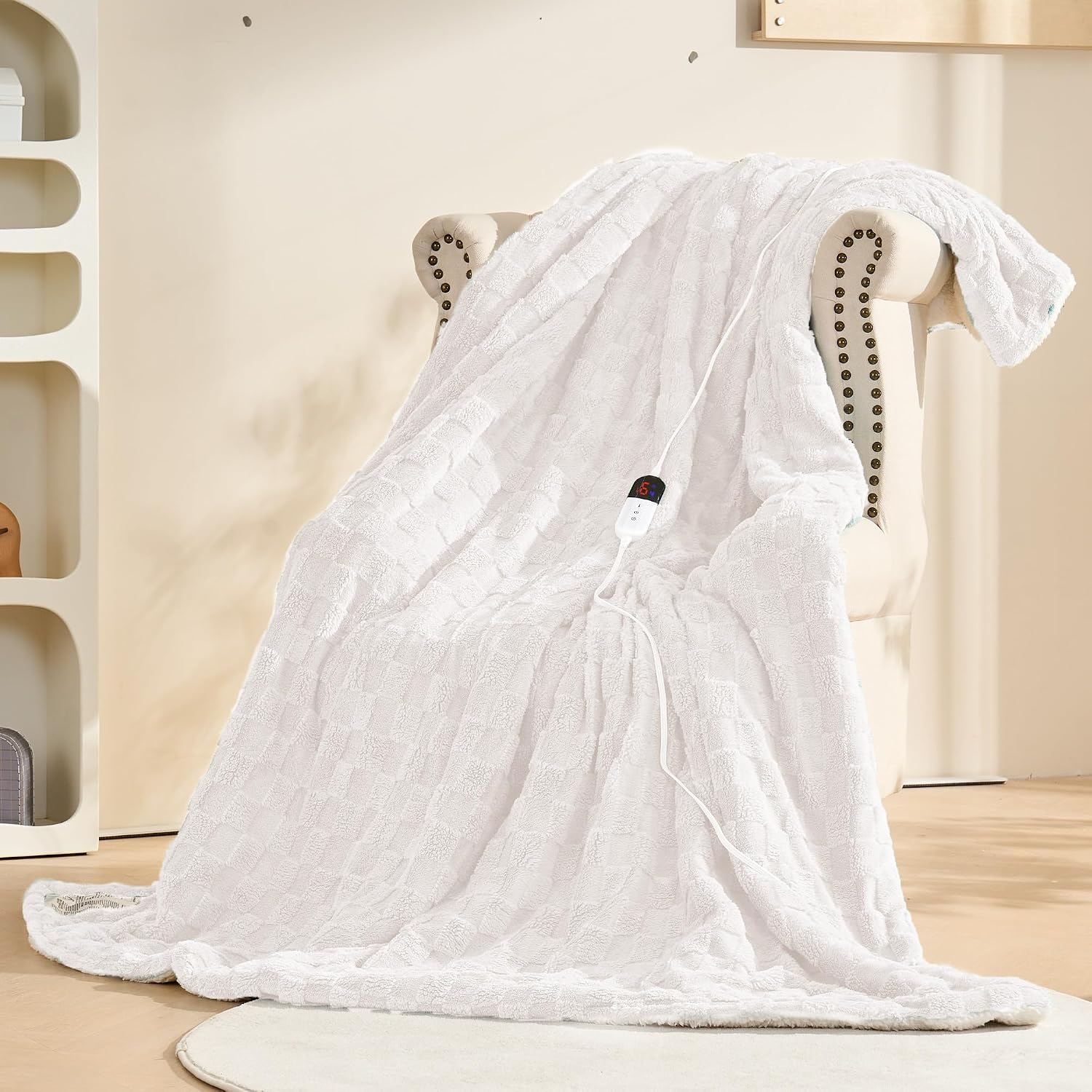 AUCT 22652 - $58 Heated Blanket Full 72" x 84", Checked Electric Blanket, White