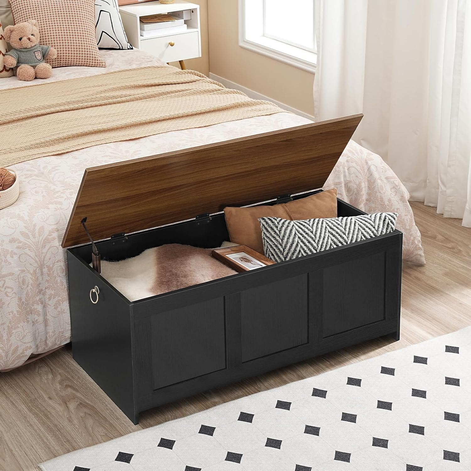 AUCT 22264 - $70 HOOBRO Storage Bench, 39.3" Retro Wooden Storage Chest, Wooden Storage Trunk, Toy Ches - Image 4