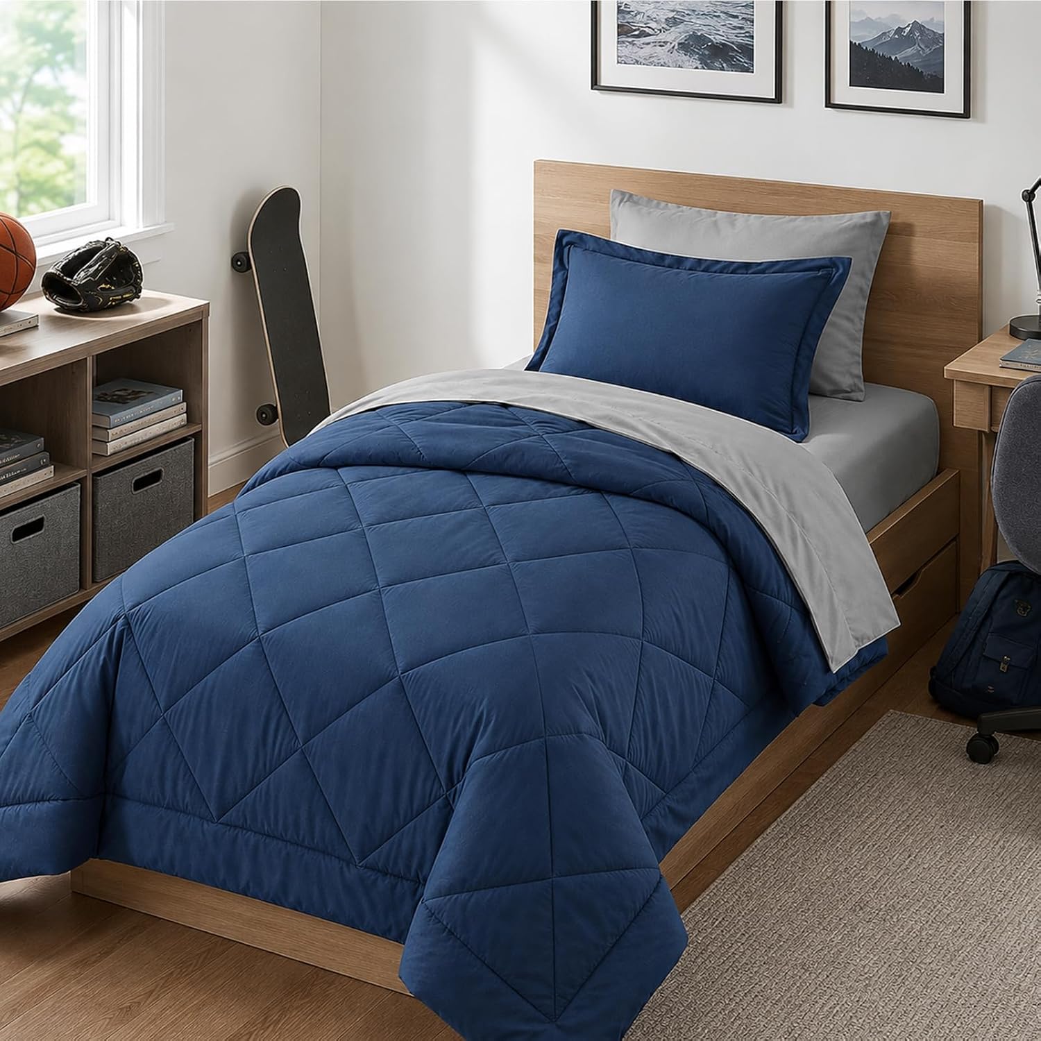AUCT 20938 - Furnishh 5 Pieces Comforter Set Twin Bed in a Bag, Reversible Bed Set with Comforter, Flat