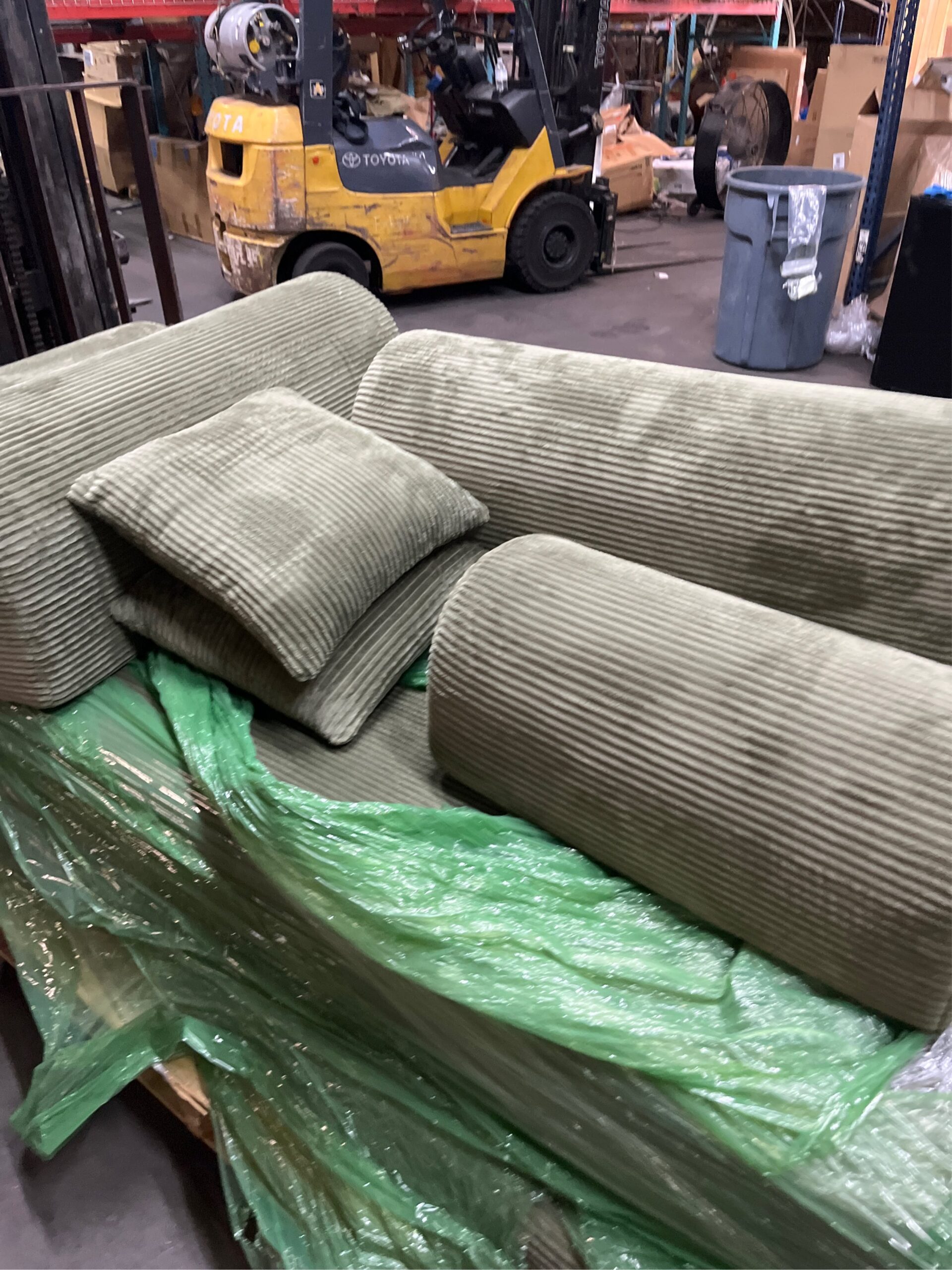 AUCT 20452z - $260 79" Convertible Sofa Bed, Boneless Couch for Living Room (Light Green) - Image 5