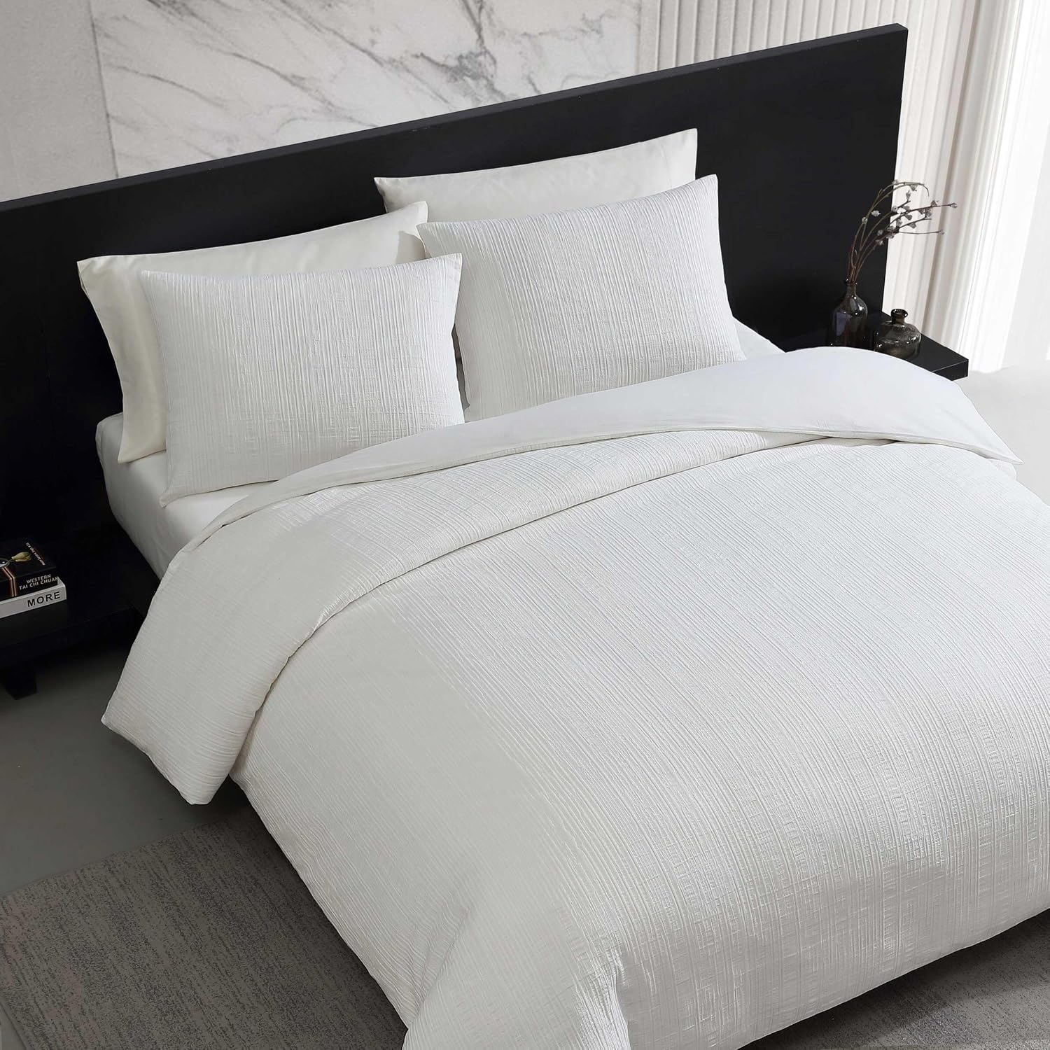 AUCT 22603 - $136 Vera Wang - King Comforter Set with Matching Shams - Image 3
