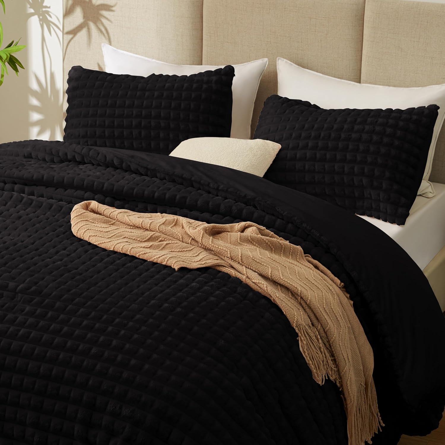 AUCT 20923 - EXQ Home Fluffy Comforter Set Queen Size - Super Soft Faux Fur 3D Grid Jacquard Comforter