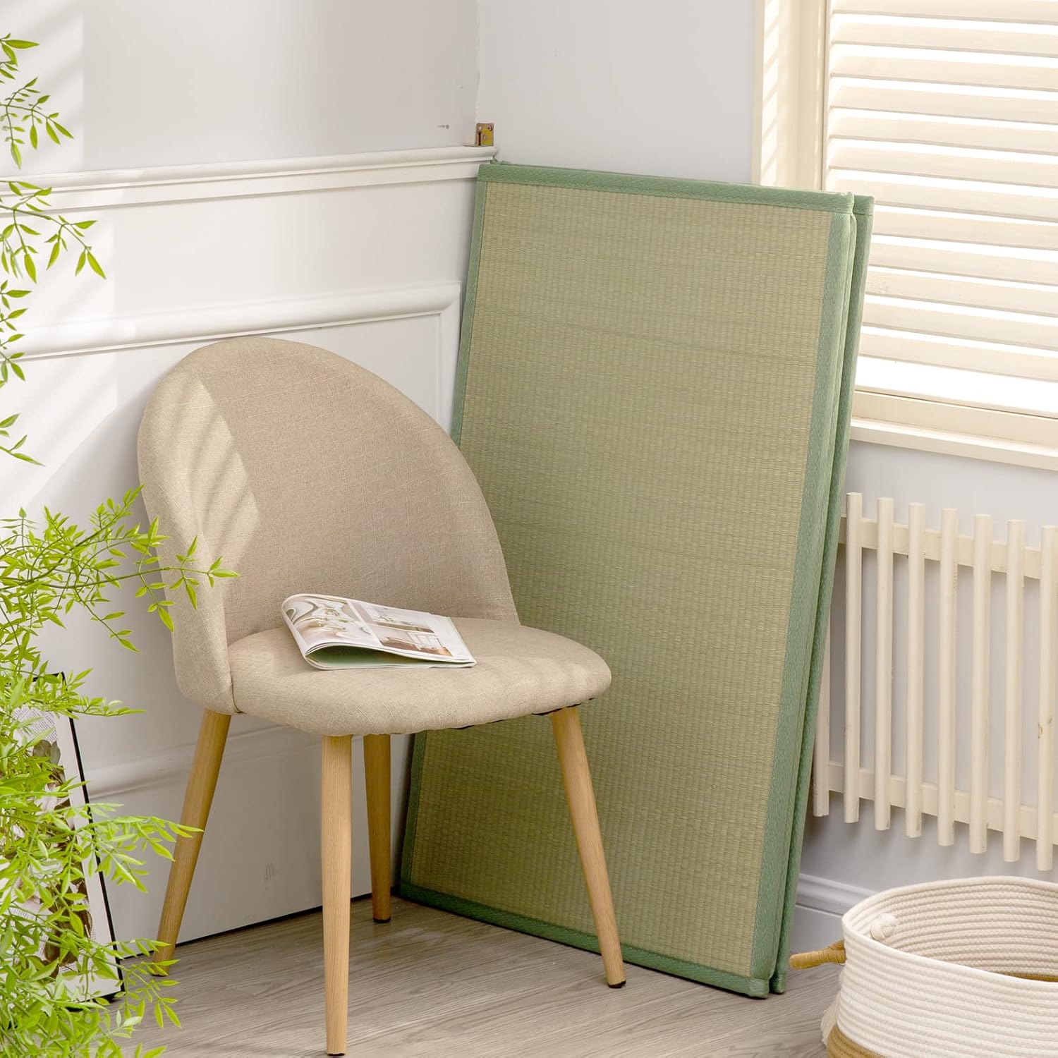 AUCT 22460 - $100 Natural Igusa Rush Grass Floor Tatami Mat,Twin, 79" x 39" x 0.5" - Image 4