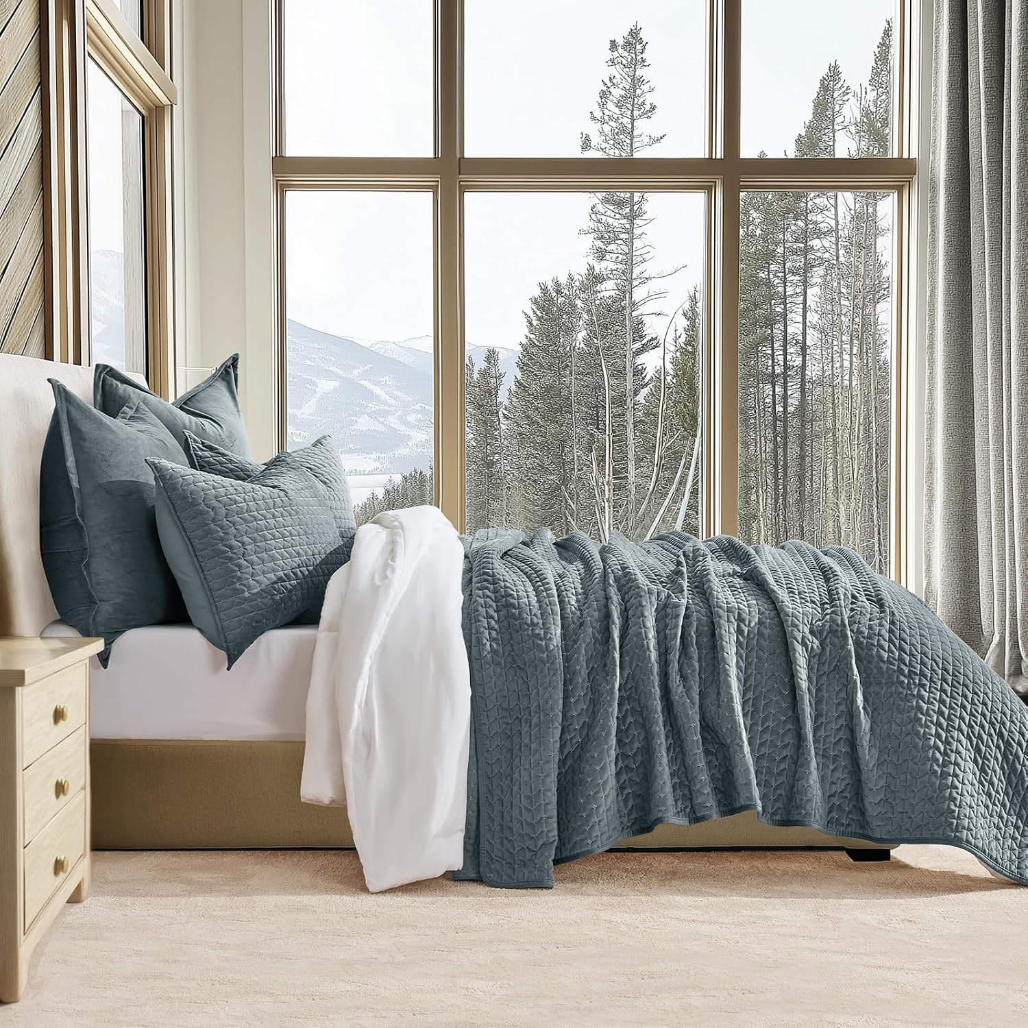 AUCT 20682 - $86 EverGrace Cross-Stitch Velvet Quilt Set, King Size, Stormy Blue - Image 3