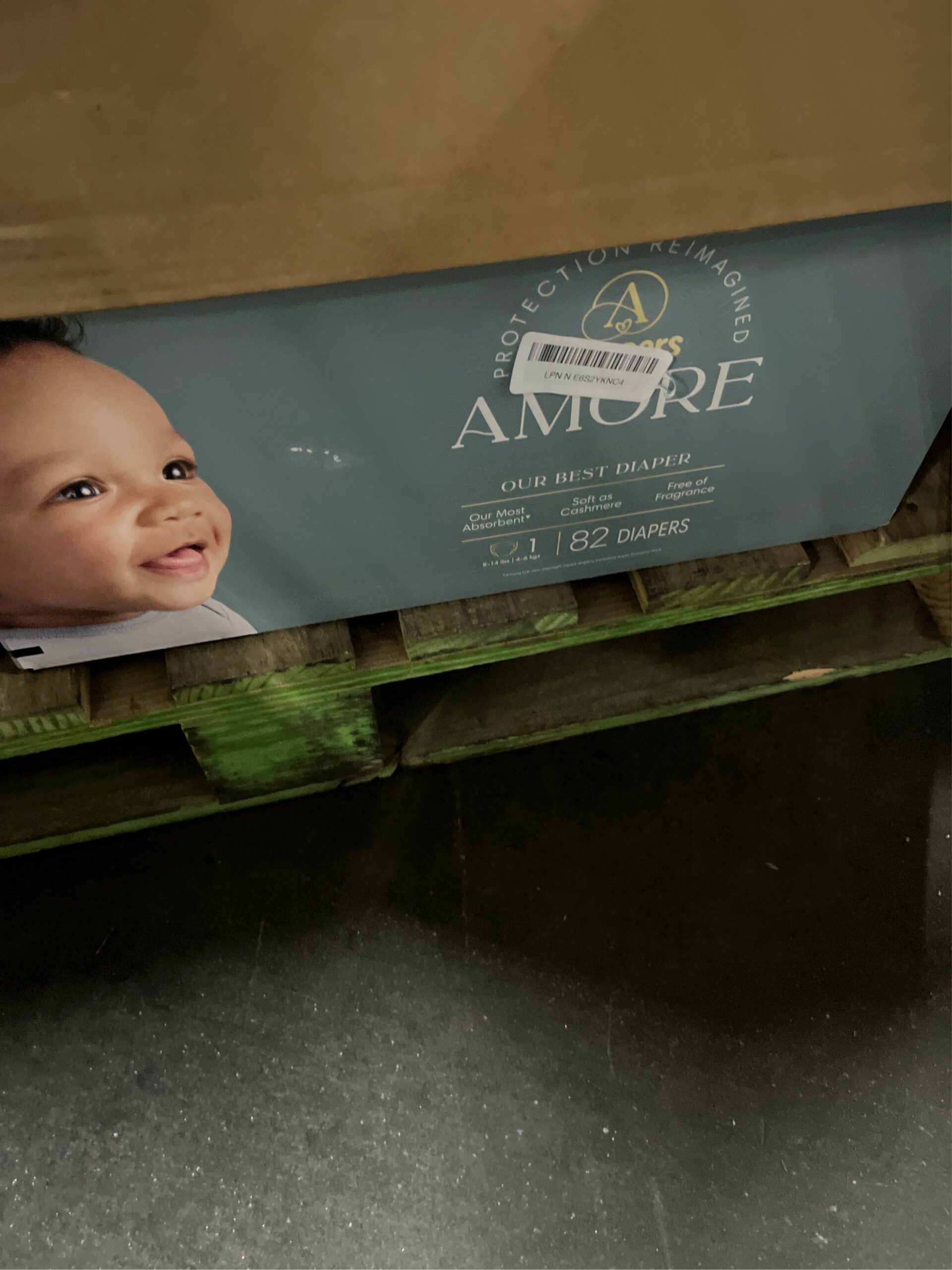 AUCT 23303 - Pampers Amore, Size 1 (8-14 lbs), 82 Count, Our Best Diaper Hypoallergenic & Fragrance F - Image 5