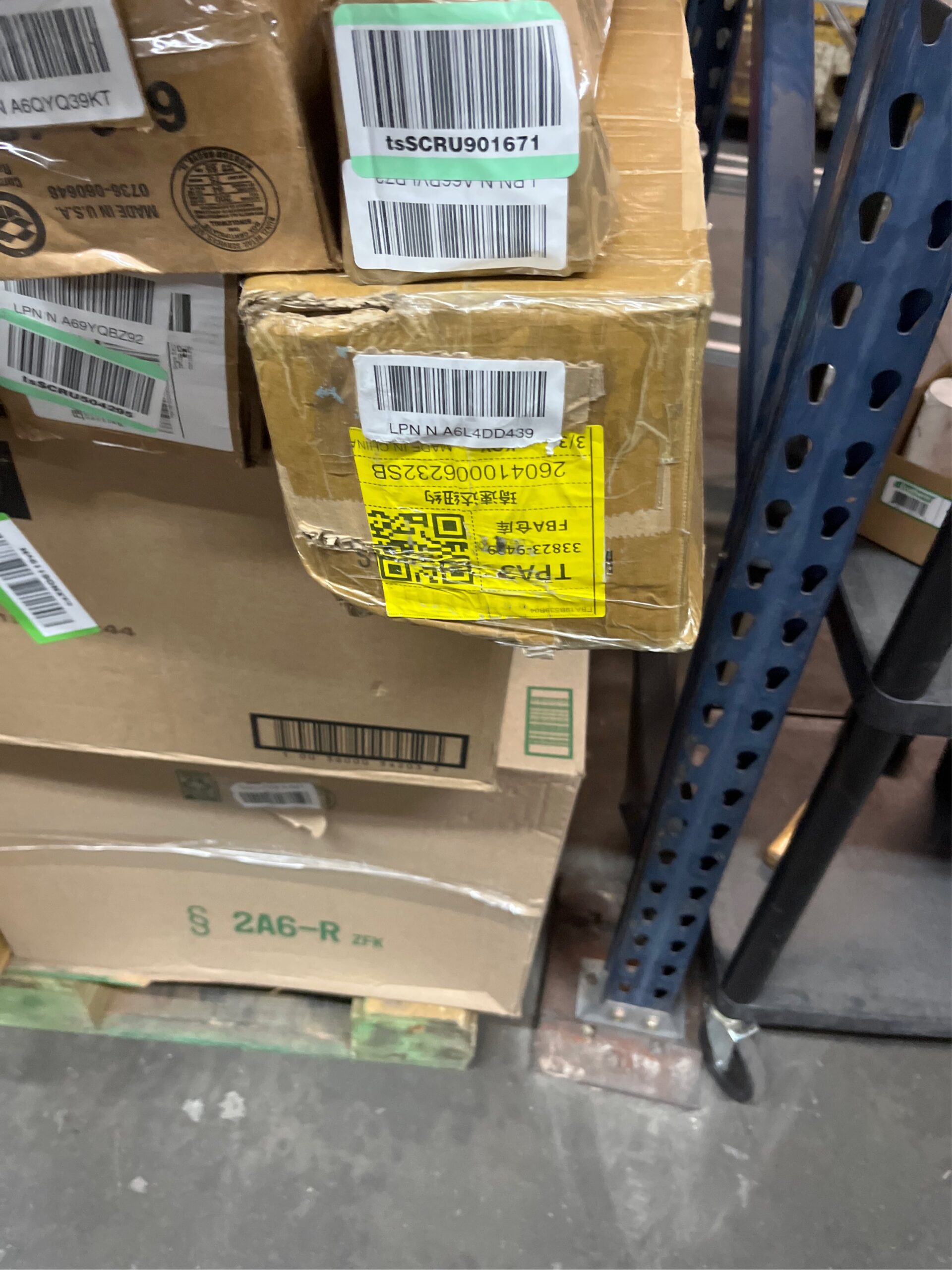 AUCT 22996 - $56 Barydat 1 Pcs 4 x 16.4 ft Reed Fence Roller - Image 5